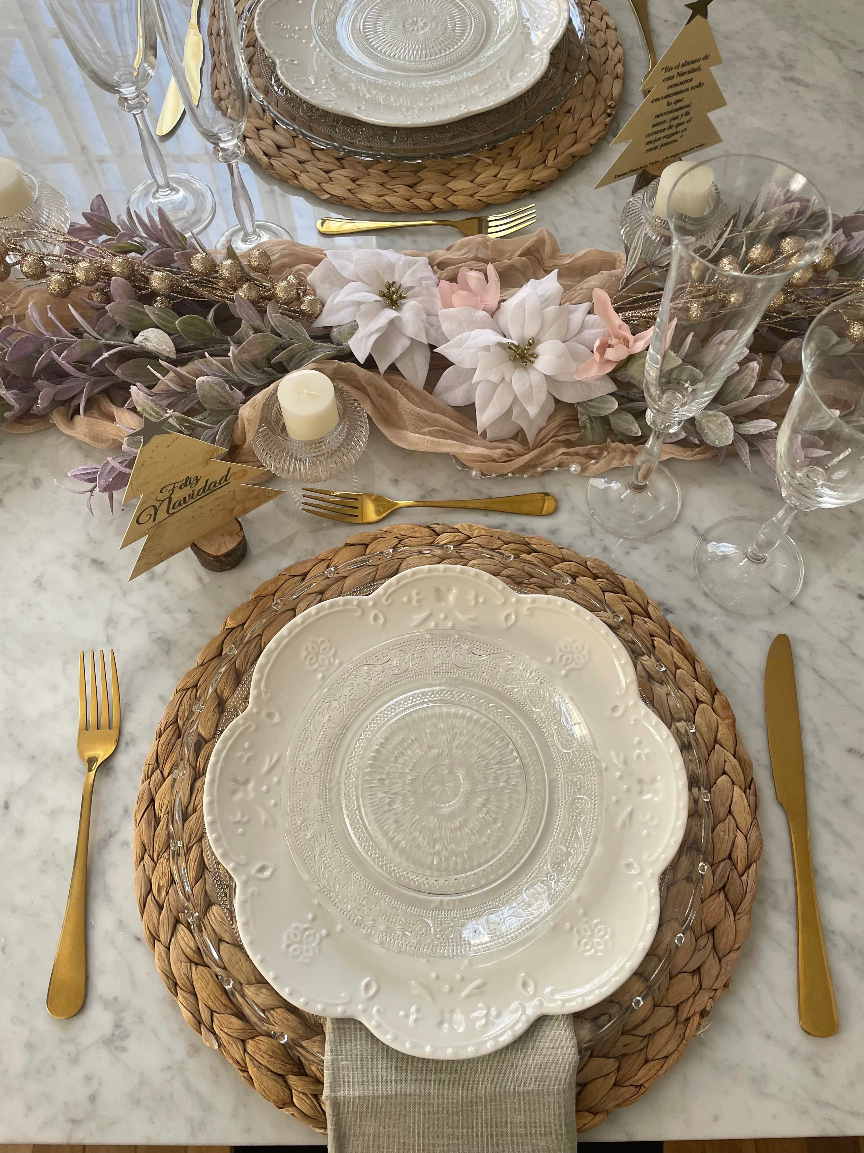 Mesa puesta elegante Casa Nahi